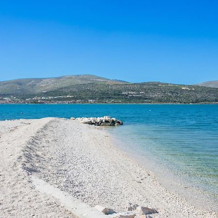 Apartments By The Sea Mastrinka, Ciovo - 4836 Трогир Екстериор снимка