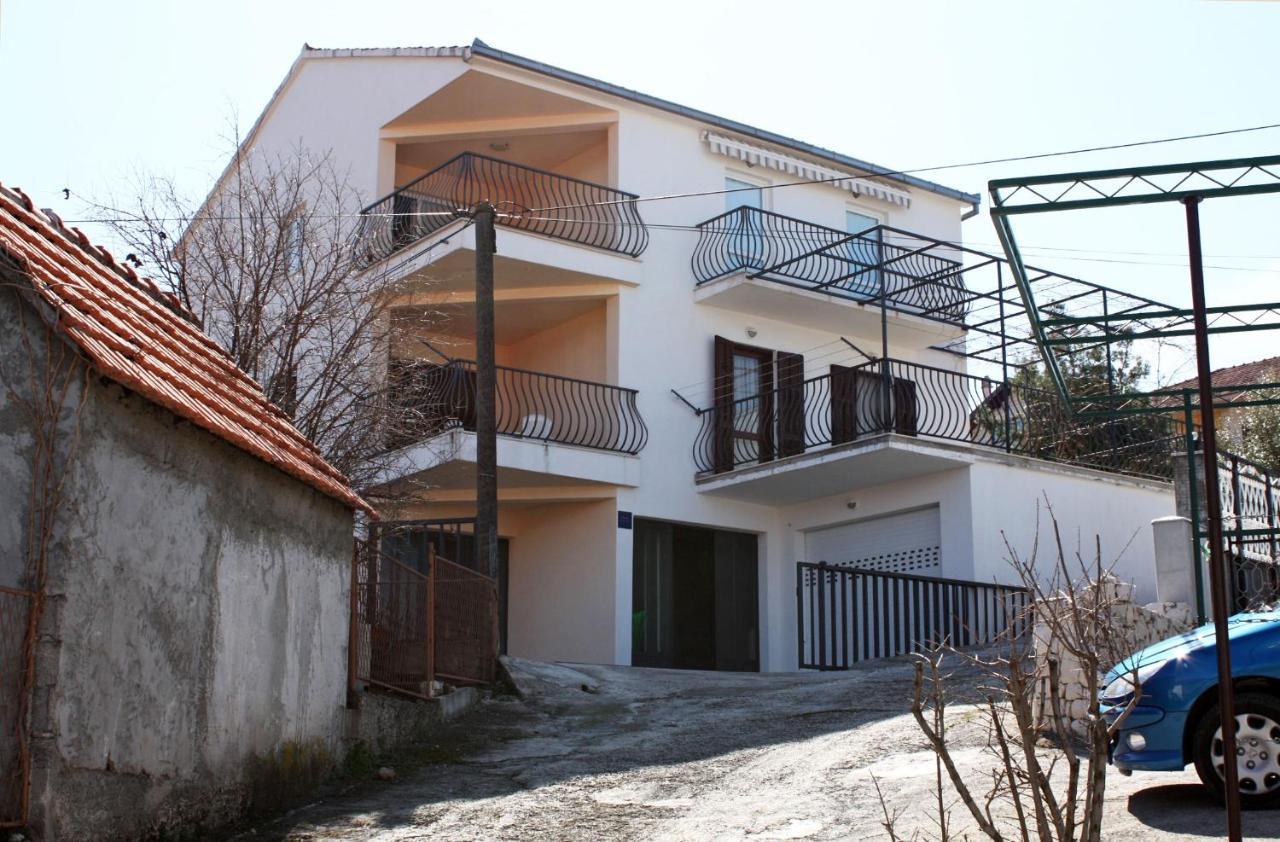 Apartments By The Sea Mastrinka, Ciovo - 4836 Трогир Екстериор снимка