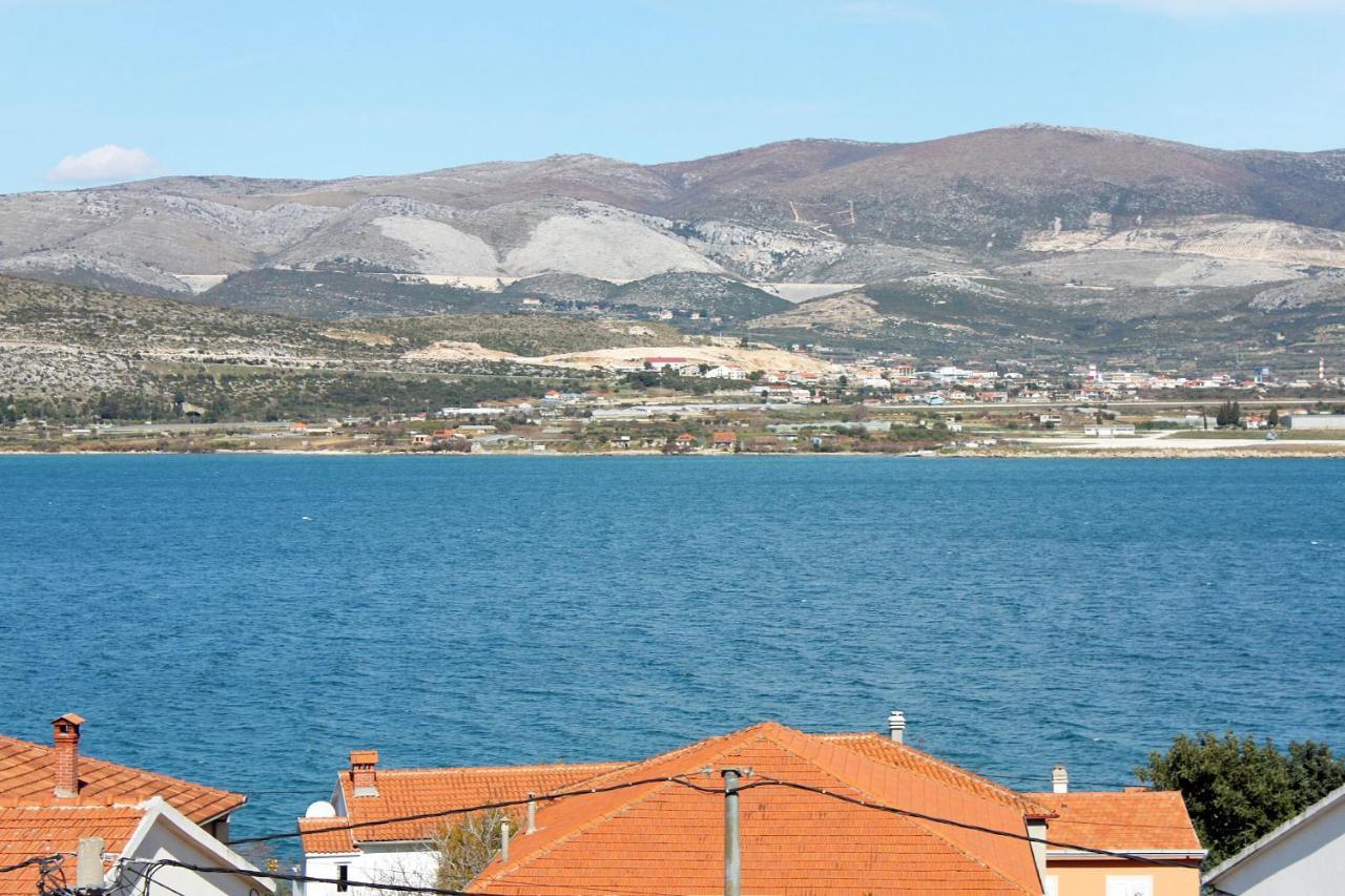 Apartments By The Sea Mastrinka, Ciovo - 4836 Трогир Екстериор снимка