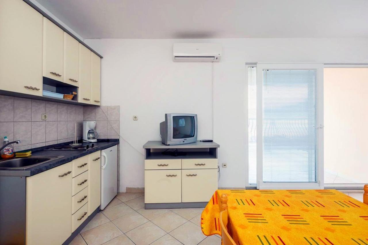 Apartments By The Sea Mastrinka, Ciovo - 4836 Трогир Екстериор снимка