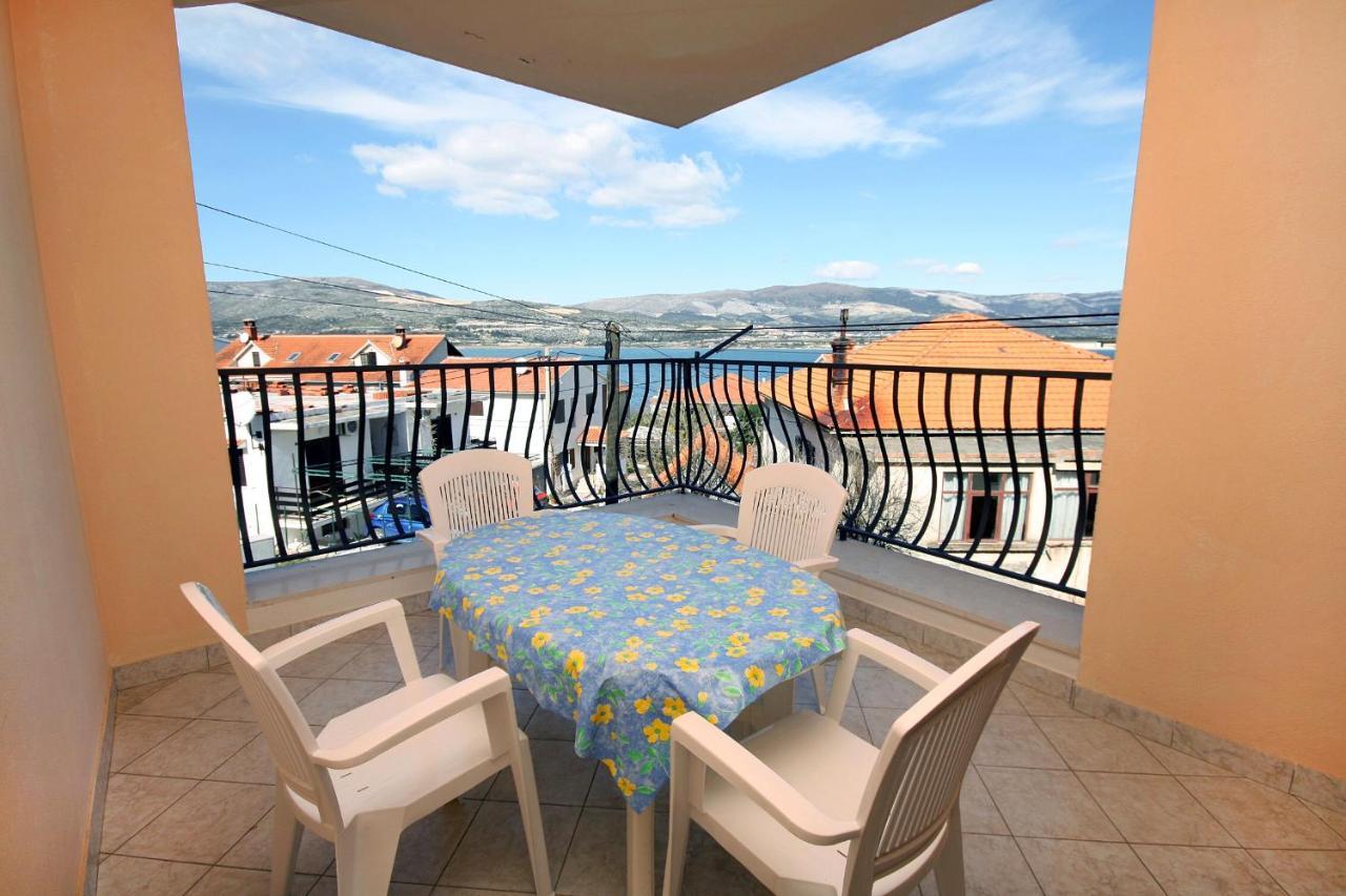Apartments By The Sea Mastrinka, Ciovo - 4836 Трогир Екстериор снимка