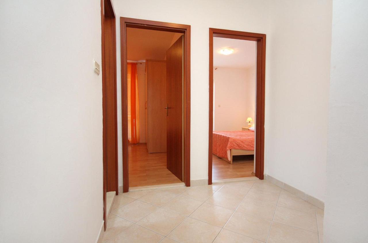 Apartments By The Sea Mastrinka, Ciovo - 4836 Трогир Екстериор снимка