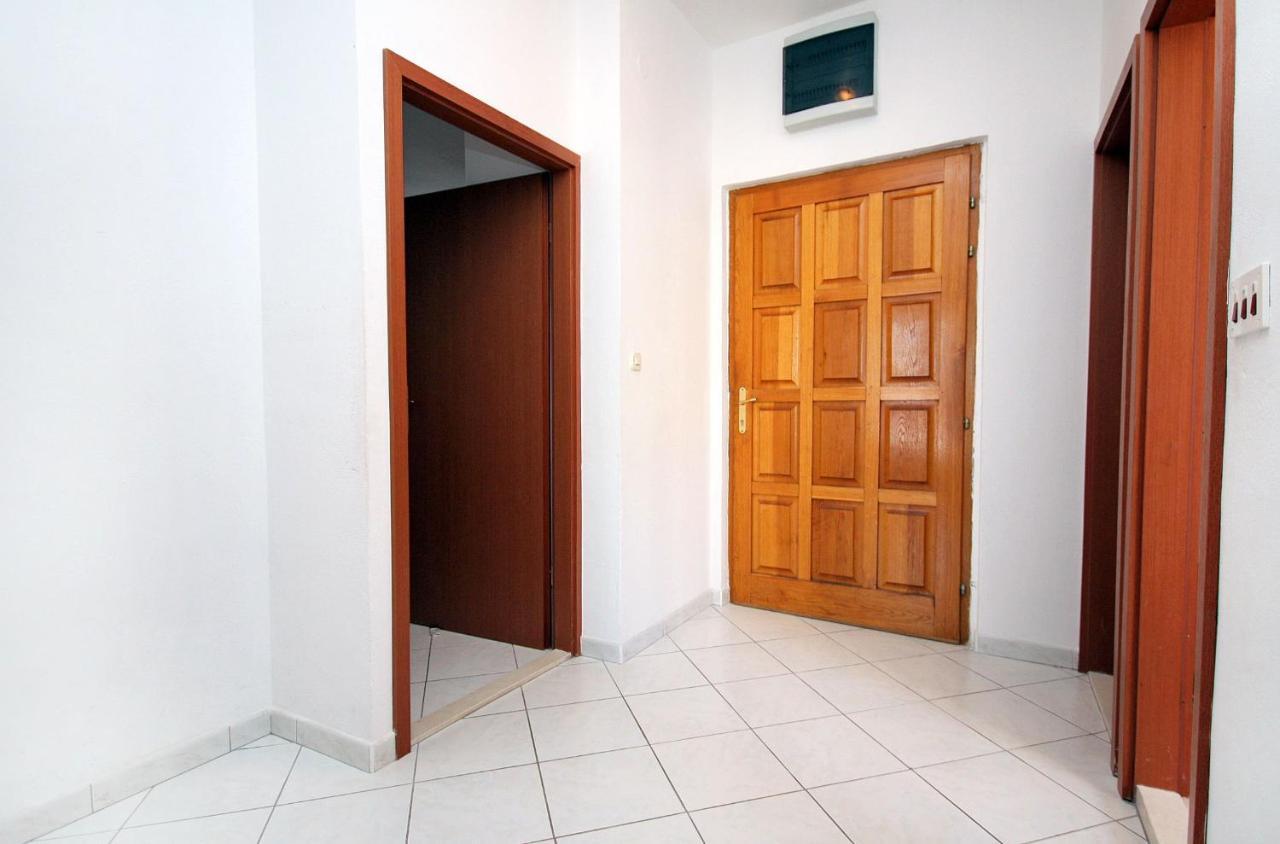 Apartments By The Sea Mastrinka, Ciovo - 4836 Трогир Екстериор снимка