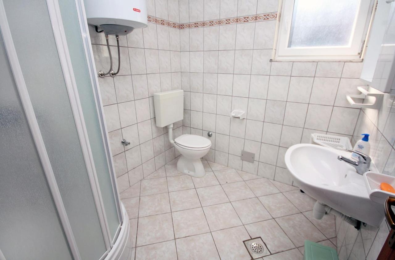 Apartments By The Sea Mastrinka, Ciovo - 4836 Трогир Екстериор снимка